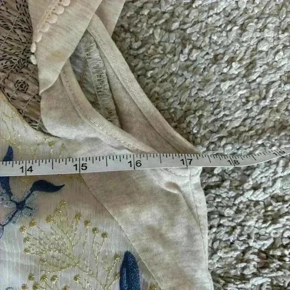 Anthropologie Tiny Flutter-Sleeve Embroidered Top Blue Floral Cream V Neck XS - Picture 7 of 8